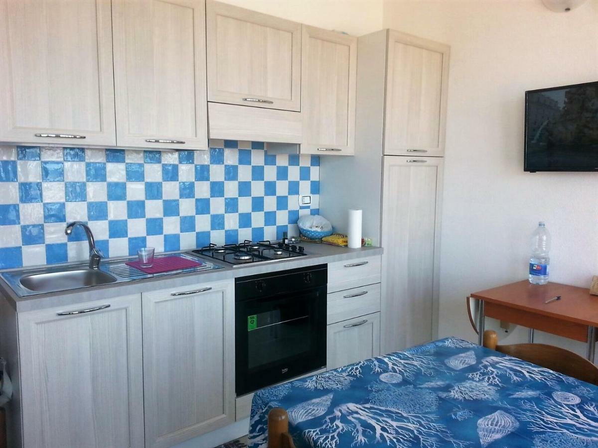 Fronte Mare Bella Vista Apartment Isola Rossa Luaran gambar